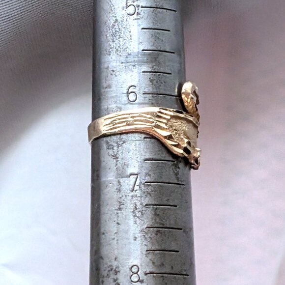 Vintage Solid 14K Yellow Gold Diamond Cut Leaf Bypass RING 14kt - Picture 14 of 14
